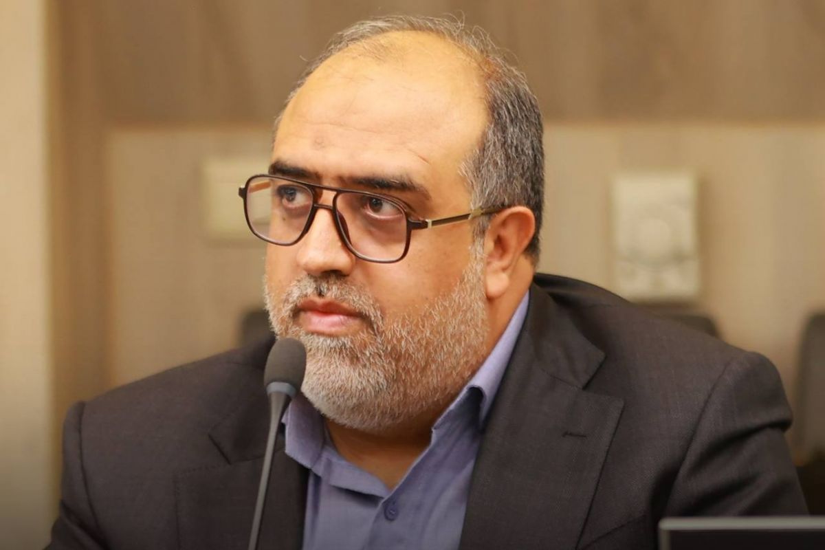 آذربایجانی: یک تیم مخالف تقویت تیمهای ایرانیاست/ نظر وزیر ورزش بر تقویت تیمهاست