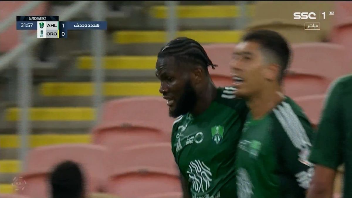 گل اول الاهلی عربستان به العروبه (داریسی)