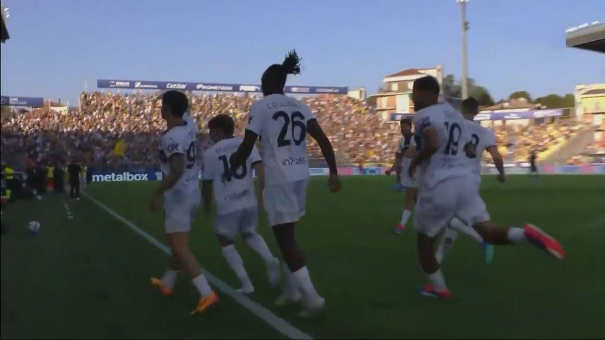 گل اول پارما به میلان (دنیس من)