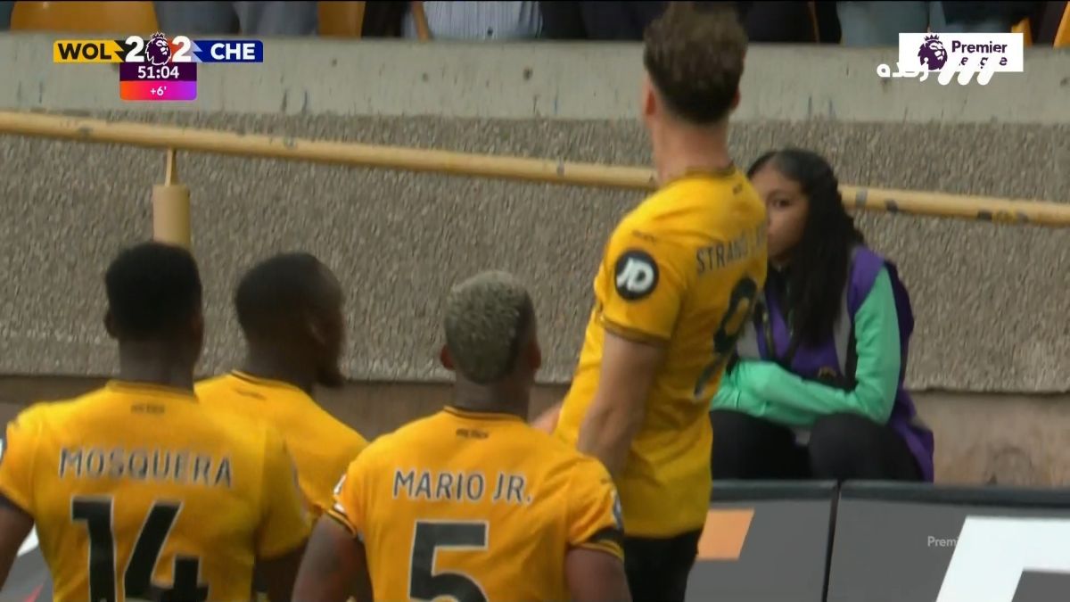 گل دوم ولورهمپتون به چلسی (لارسن)