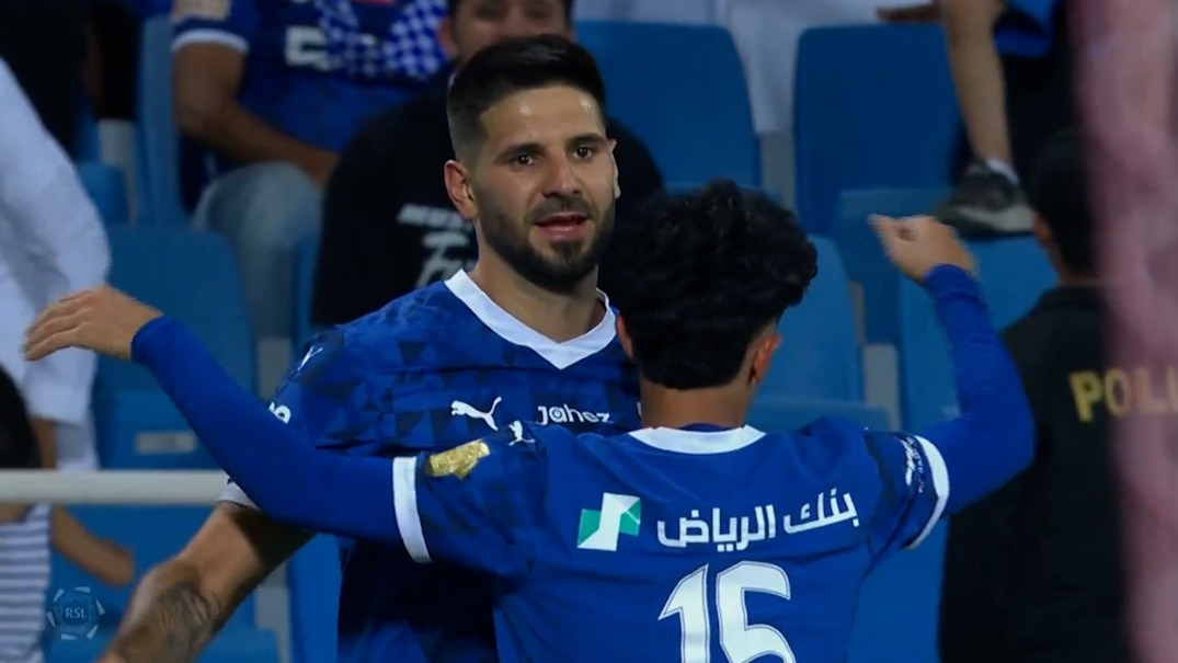 گل اول الهلال به ضمک (میتروویچ)