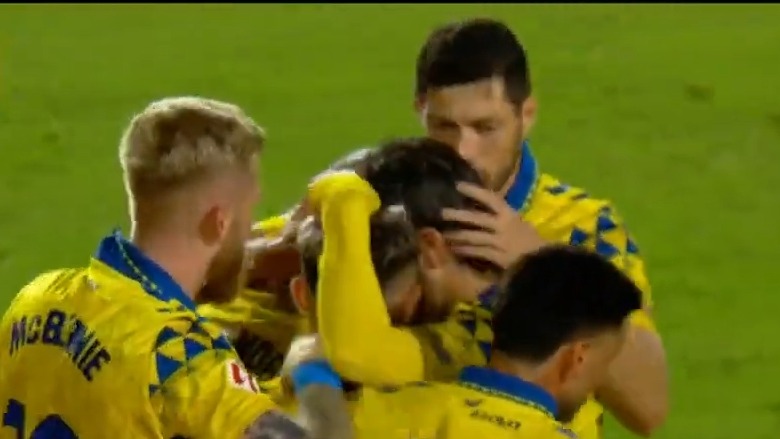 گل اول لاس پالماس به رئال مادرید (آلبرتو مولیرو)