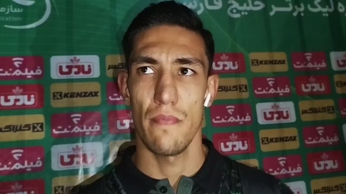 اختصاصی/ مصاحبه با منهاجی مربی  و بازیکنان خیبر پس از تساوی مقابل ذوب آهن