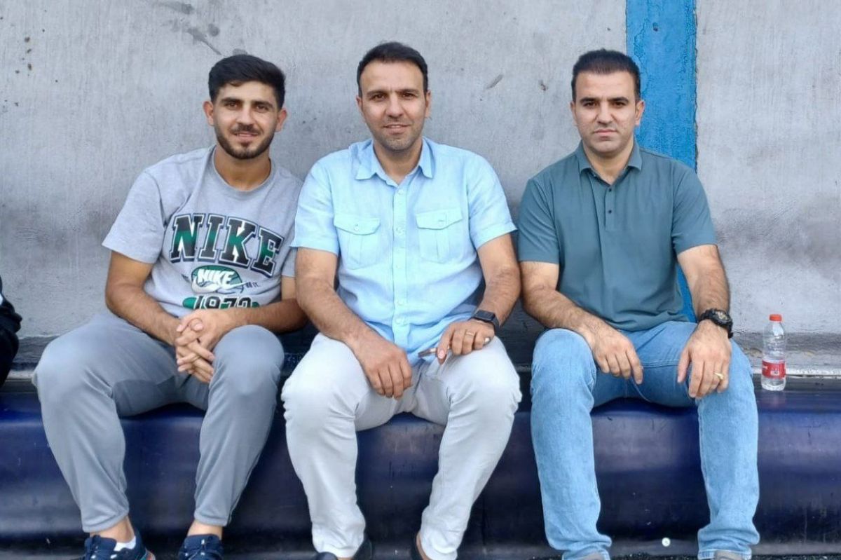 محمد خدابندهلو تماشاگر ویژه بازی سرخپوشان جوان