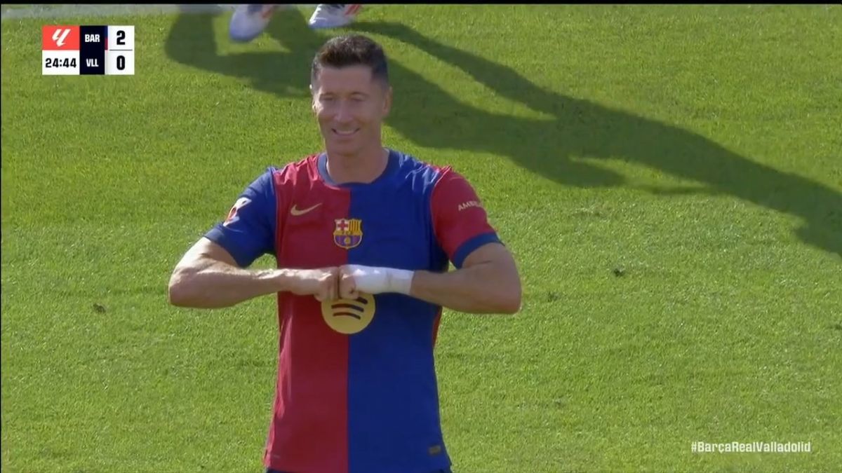 گل دوم بارسلونا به وایادولید (لواندوفسکی)