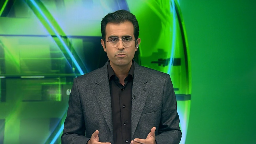 مجله فوتبال/ انتقاد مجری برنامه از بلاتکلیفی مدیریت باشگاه استقلال در مورد کادرفنی استقلال