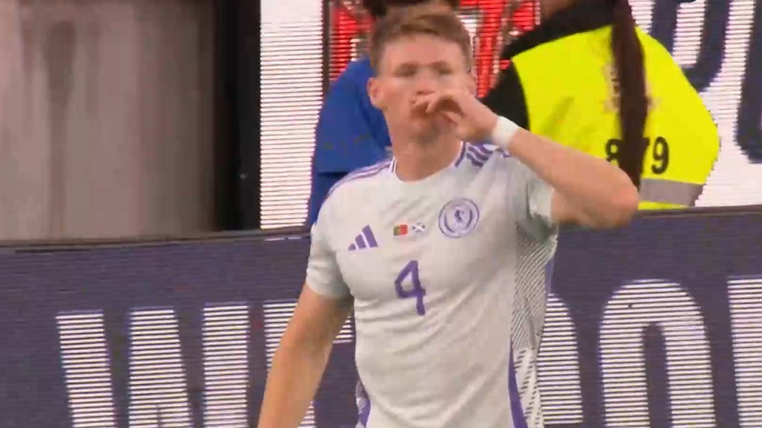 گل اول اسکاتلند به پرتغال (اسکات مک‌تامینی)