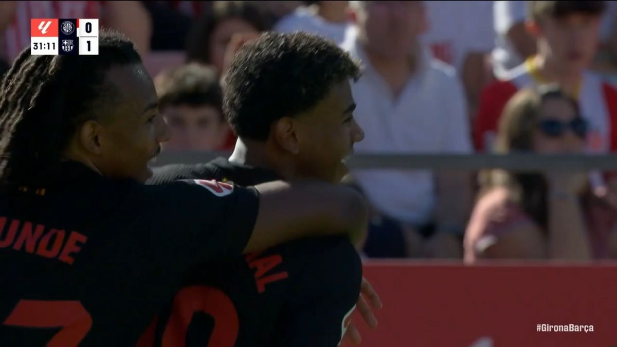 گل دوم بارسلونا به خیرونا (دبل لامین یامال)