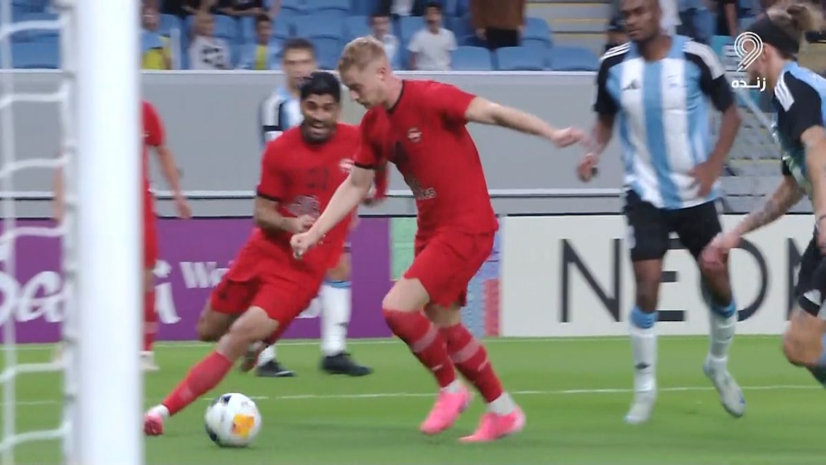 گل اول تراکتور به الوکره (اشترکالی) / اشتباه عبدالکریم حسن