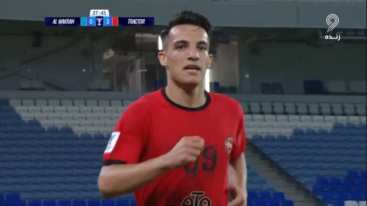 گل سوم تراکتور به الوکره (حسین زاده)