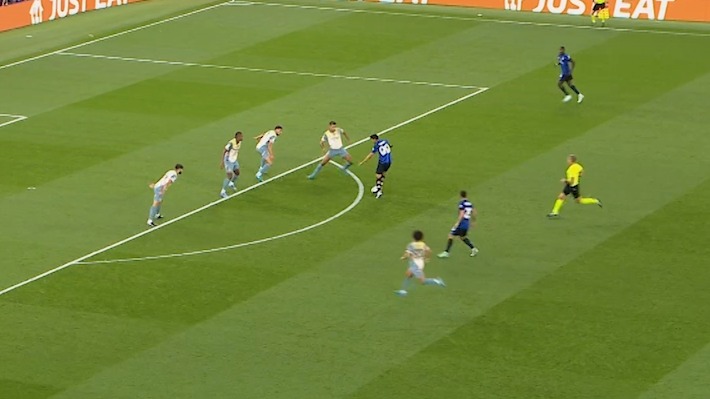 توپ گیری خوب مهدی طارمی و موقعیتی که برای اینتر از دست رفت