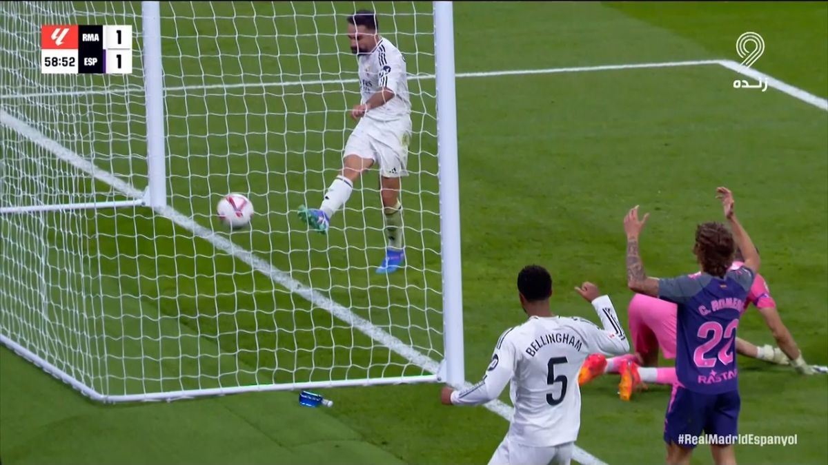 گل اول رئال مادرید به اسپانیول (کارواخال - اشتباه عجیب دروازه‌بان)