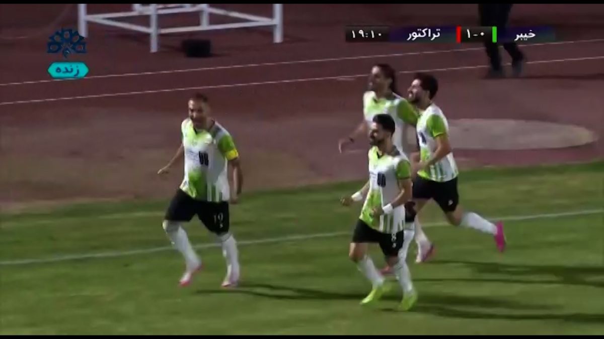 گل اول خیبر به تراکتور (قنبری - پنالتی)