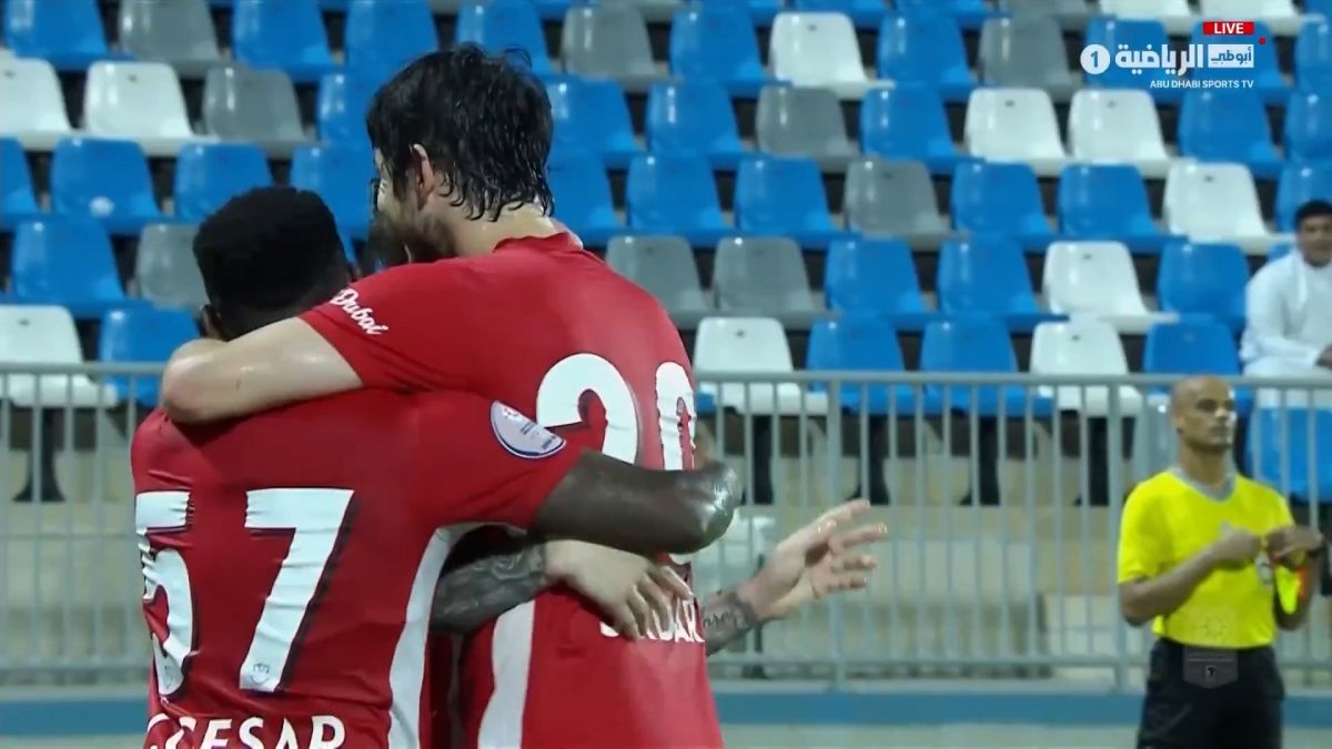 از دست دادن پنالتی شباب الاهلی مقابل العروبه توسط سردار آزمون