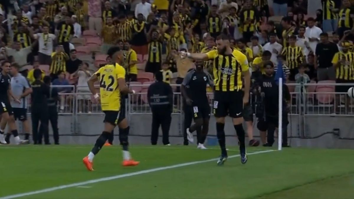 گل اول الاتحاد به الخلیج (کریم بنزما)