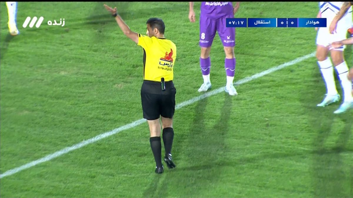 وی ای آر پنالتی هوادار مقابل استقلال را تایید نکرد