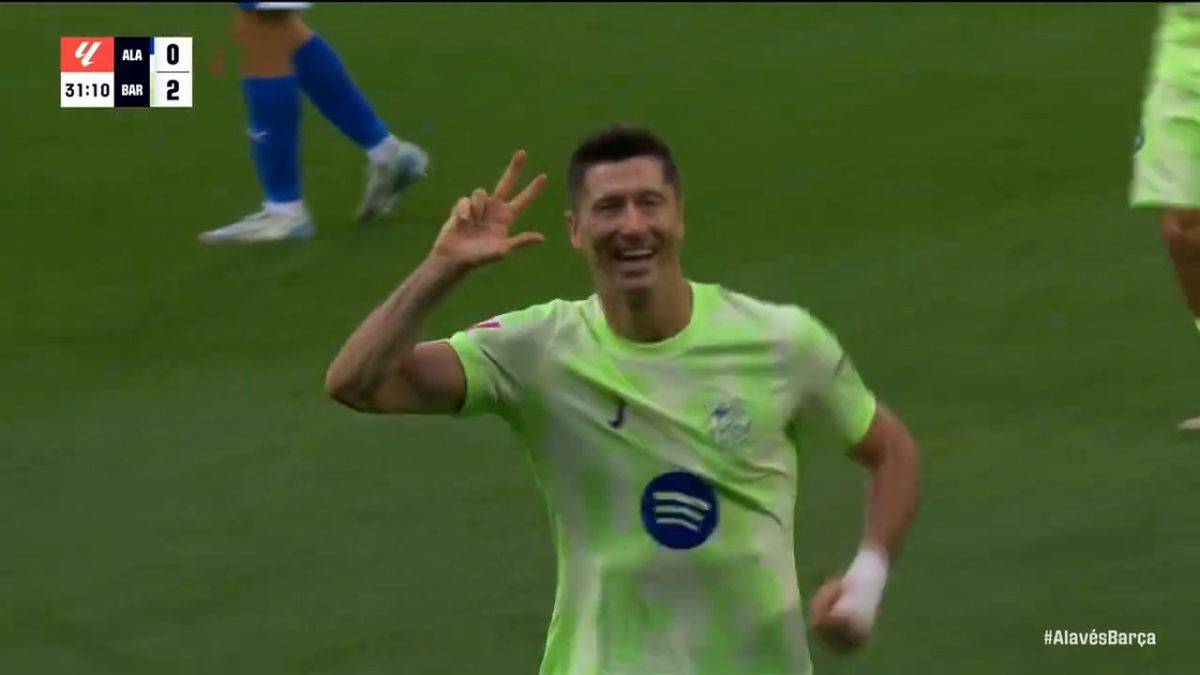 گل سوم بارسلونا به آلاوز (هت تریک لواندوفسکی)