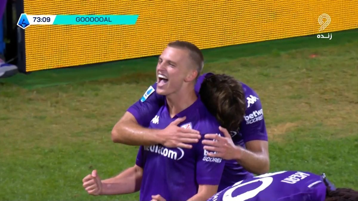 گل دوم فیورنتینا به میلان (گودموندسون)