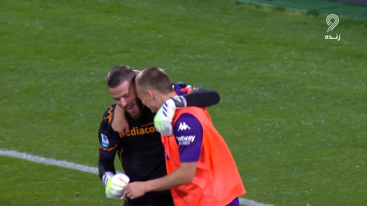 سوت پایان بازی میلان - فیورنتینا و شادی شدید بازیکنان با داوید دخیا