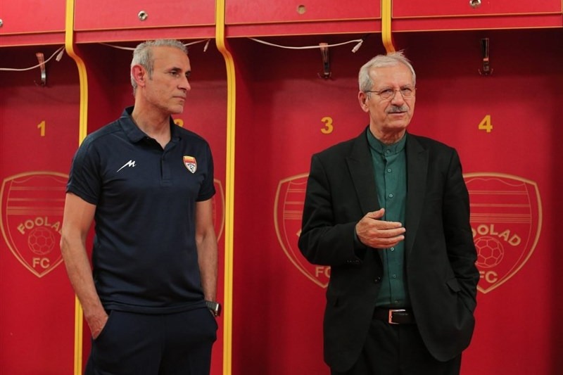 جلسه دو نفره گلمحمدی و نصیرزاده برای برنامهریزی اردوی نیمفصل/ فولاد تجهیزات خارجی خریداری میکند