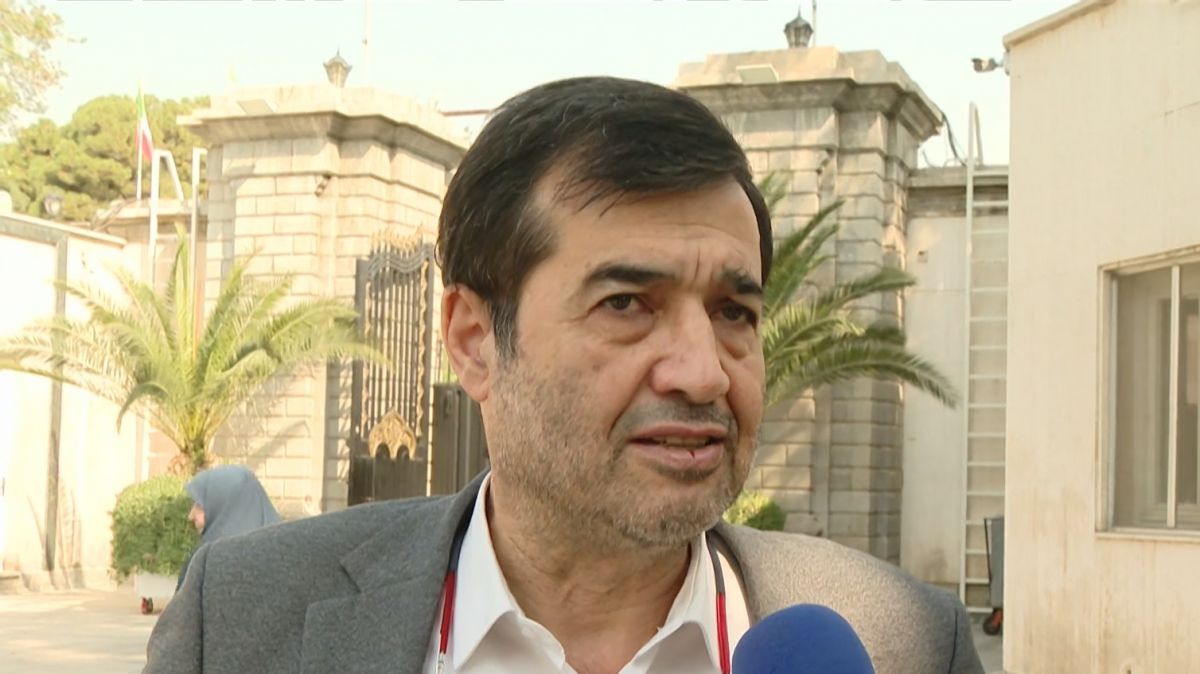 مجله فوتبال/ توضیحات دنیامالی وزیر ورزش درباره آخرین وضعیت ساخت ورزشگاه جدید در تهران فوتبالی | 