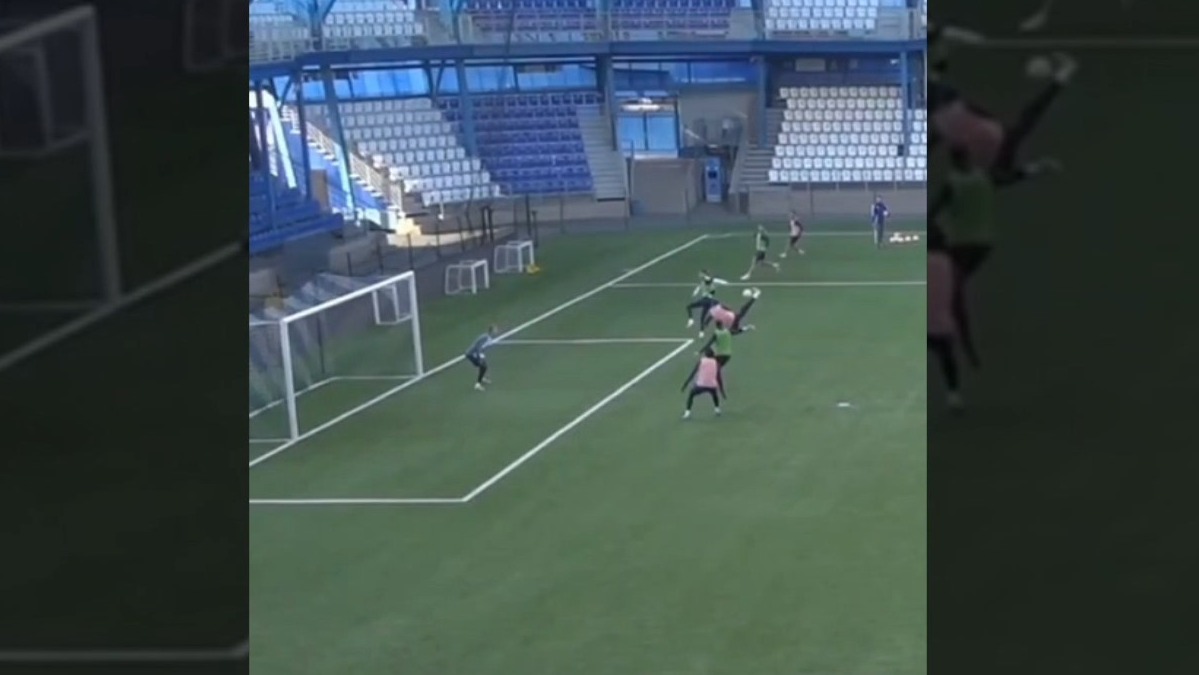 گل عقربی سعید سحرخیزان در تمرین اورنبورگ