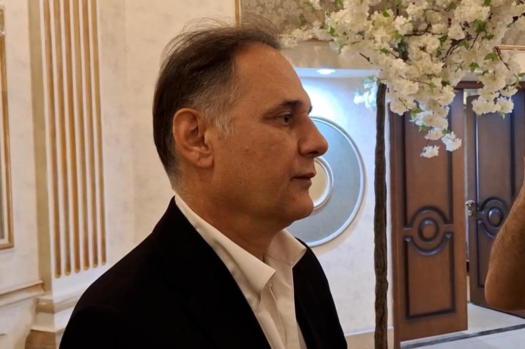 اعتراض نامجومطلق؛ اگر با نکونام مشکل داشتید همان اول فصل مربی خارجی میآوردید