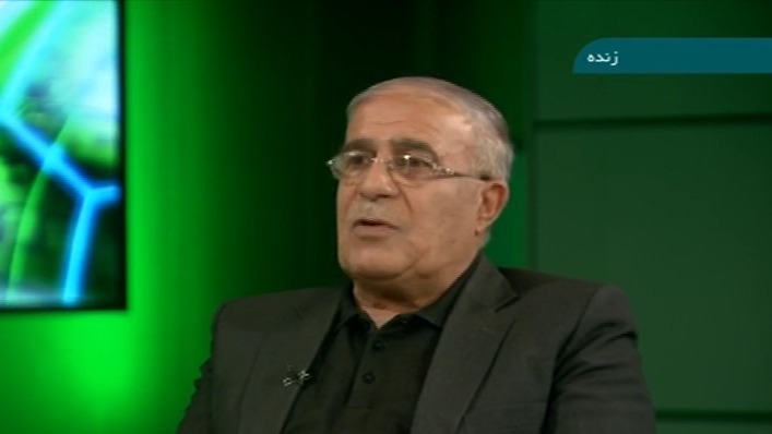 مجله فوتبال/ حسن روشن: ما اینقدر ذلیل نشدیم که از آفریقای جنوبی برای استقلال مربی بیاوریم!
