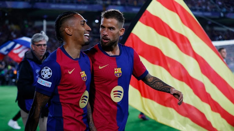 گل چهارم بارسلونا به بایرن مونیخ (سوپرگل و هت تریک رافینیا)