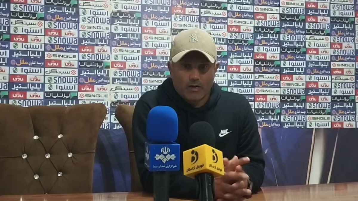 اختصاصی/ نشست خبری بعد از بازی شهرداری آستارا و نیروی زمینی