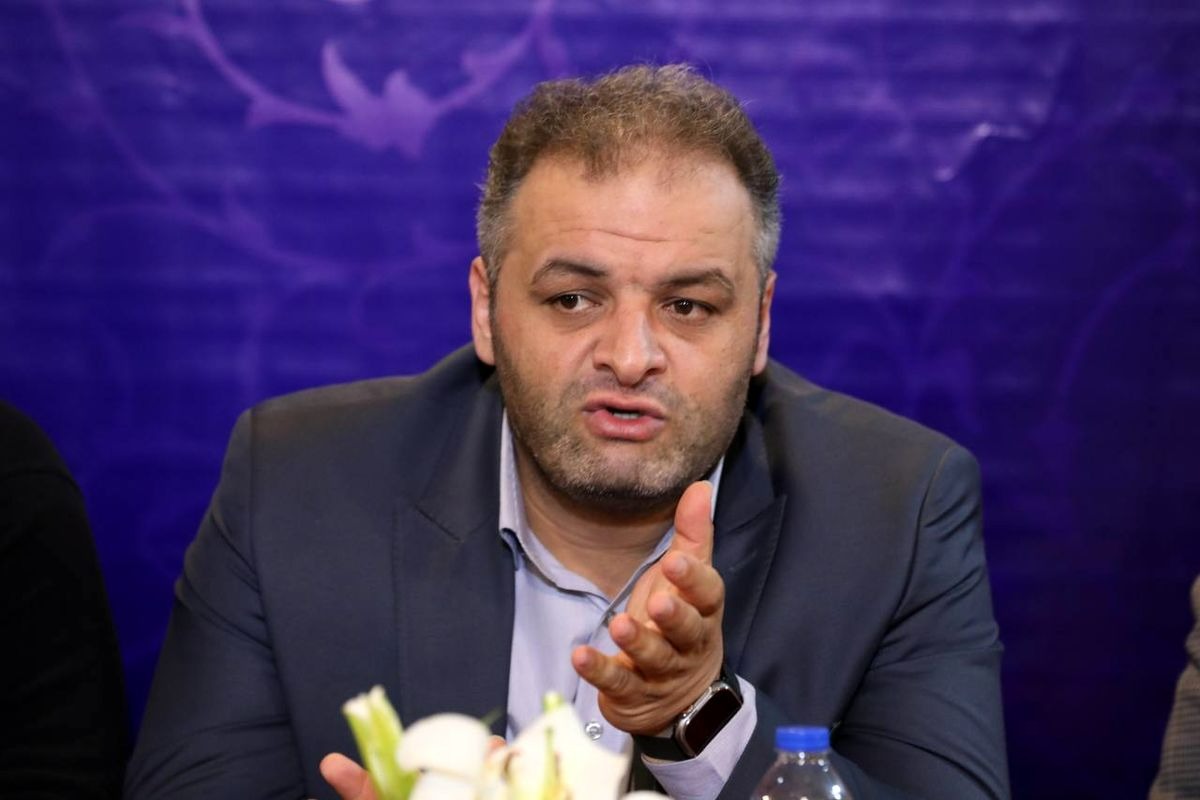 انوشیروانی: رستمی اگر میداند شرایطش مناسب است میتواند با کادرفنی هماهنگ شود