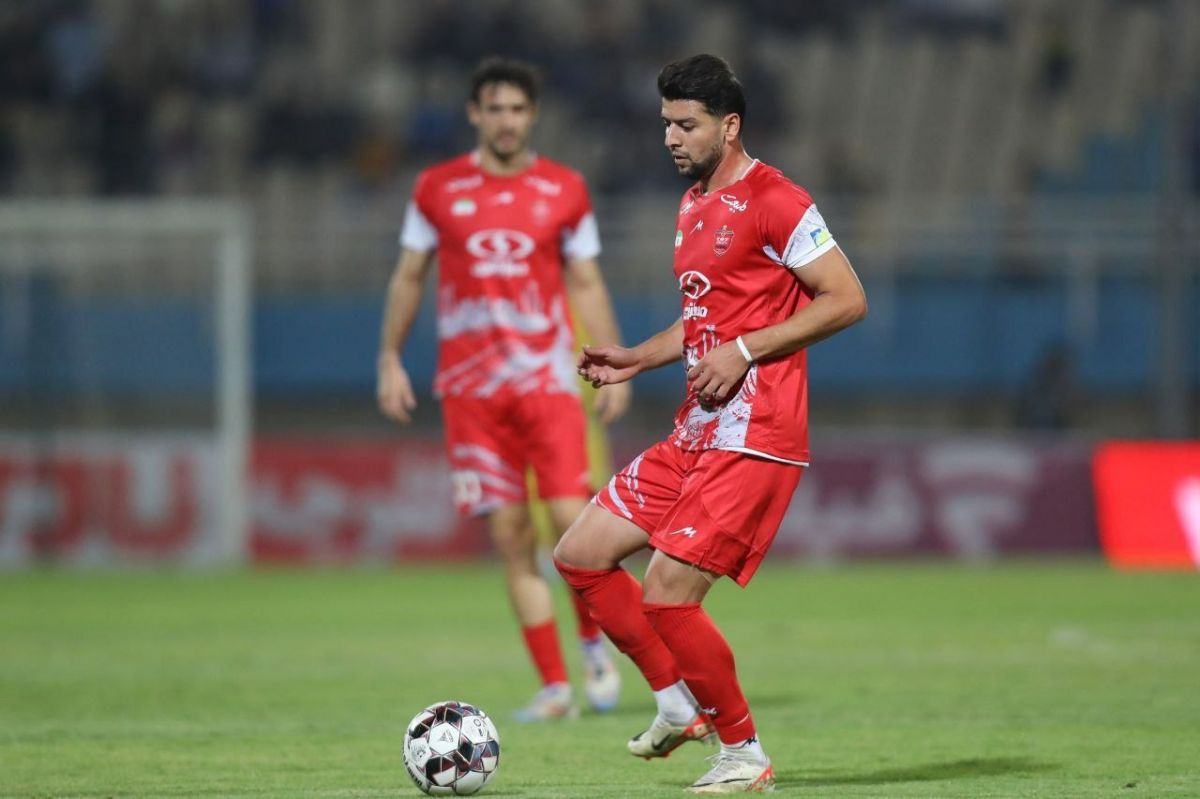 مهری: VAR بود، اما بهتر بود که داور خودش هم این صحنهها را چک میکرد