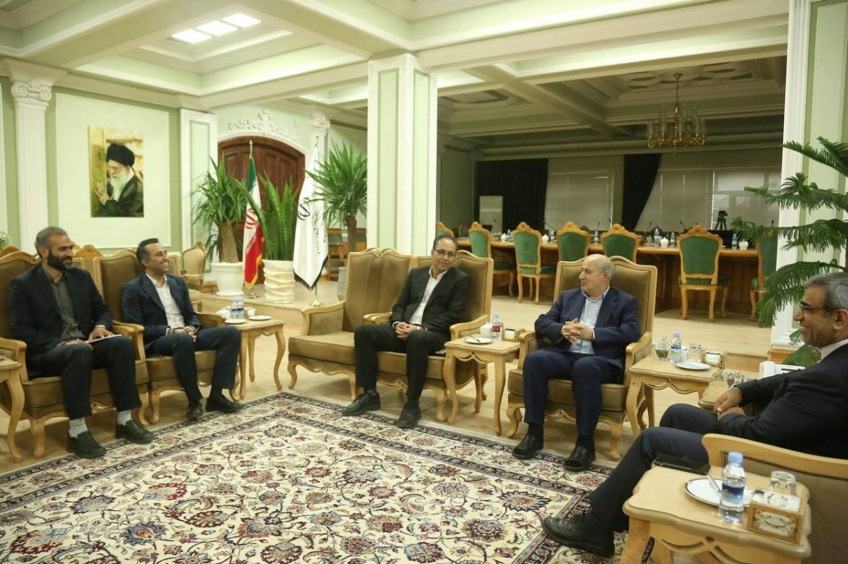 گزارش تصویری/ نشست رئیس فدراسیون فوتبال با استاندار خراسانرضوی