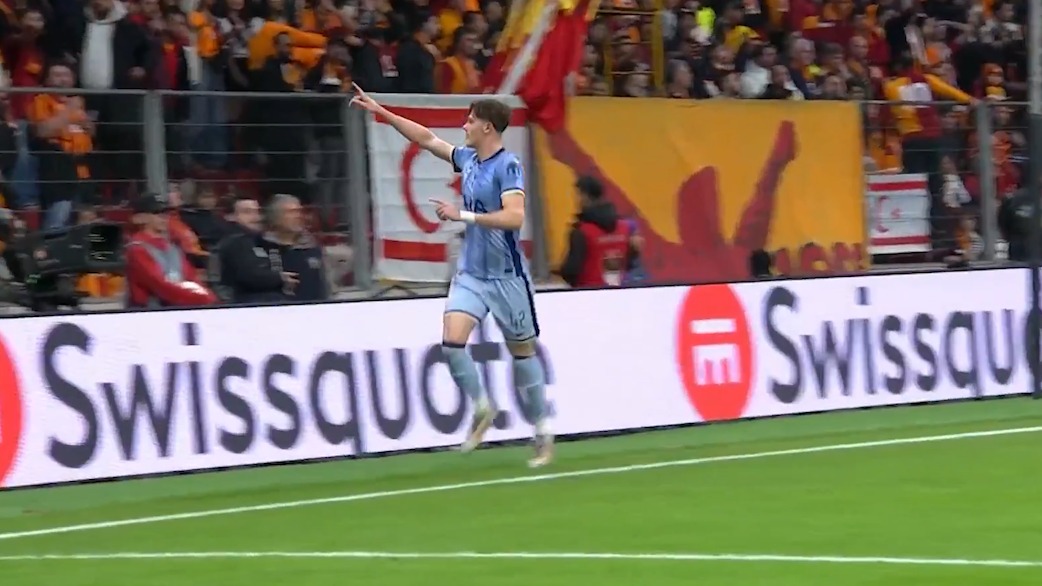 گل اول تاتنهام به گالاتاسرای (لانکشیر)