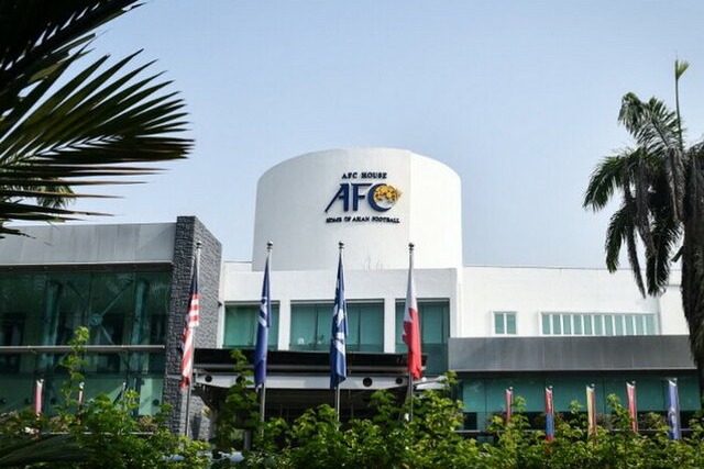 طلب یک میلیون دلاری استقلال از فیفا و AFC