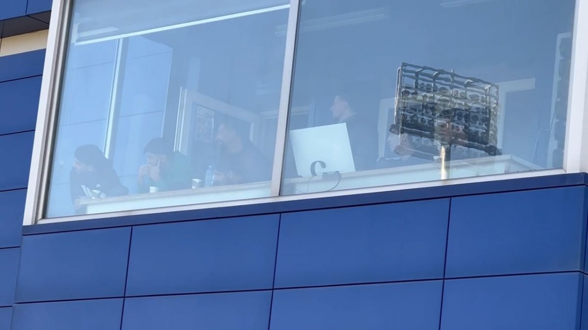 اختصاصی/ ستارگان تراکتور مشغول تماشای بازی مس سونگون و شهرداری نوشهر