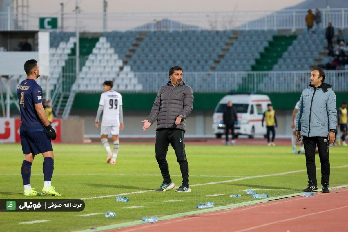 حسینی: اگر VAR نبود بازی را میباختیم