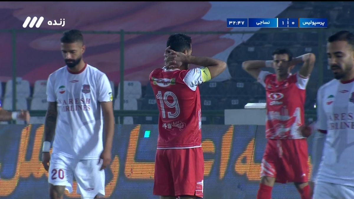 وحید امیری دروازه خالی را گل نکرد!