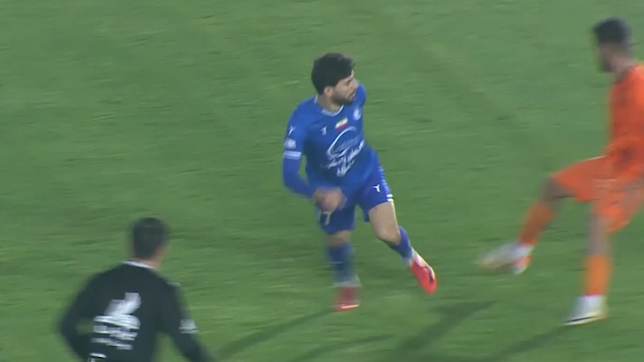 پاس زیبا و فوق العاده ماشاریپوف به میلاد زکی پور