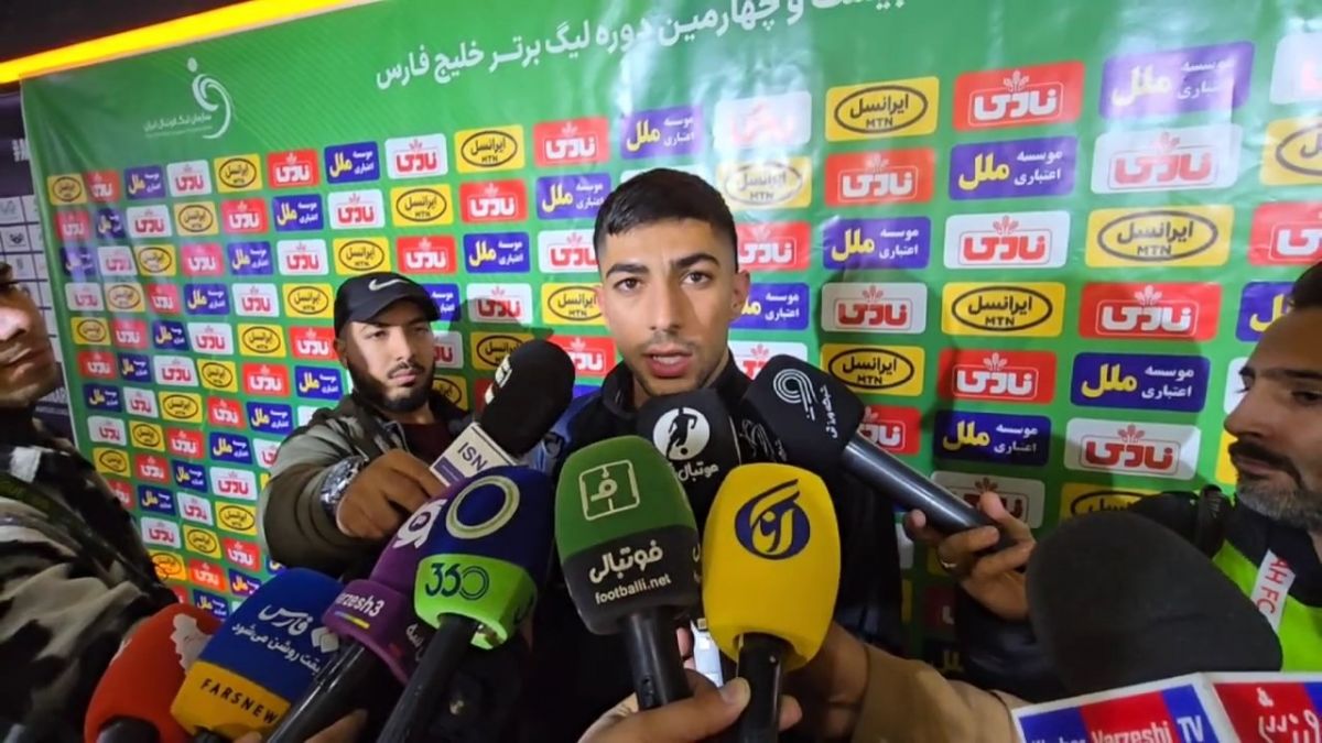 اختصاصی/ لیموچی: ابتدای فصل با نظر خودم بین پرسپولیس و سپاهان، سپاهان را انتخاب کردم