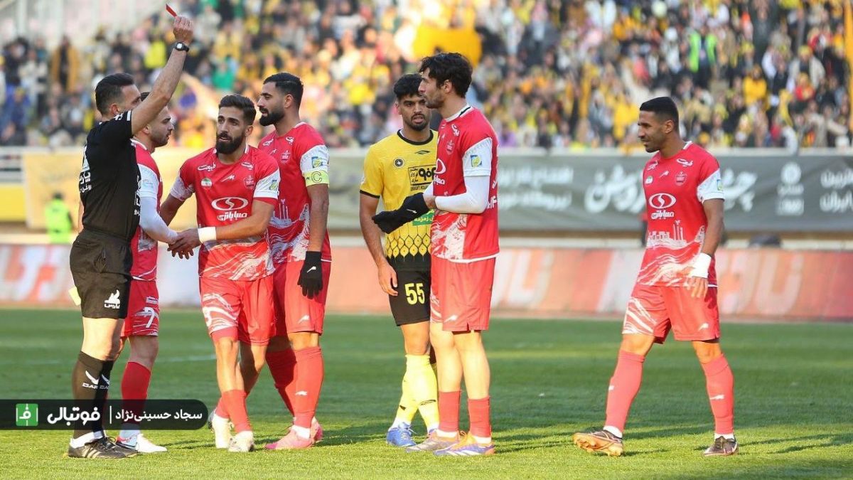 سومین کارت قرمز فصل کاظمی؛ بازهم V.A.R