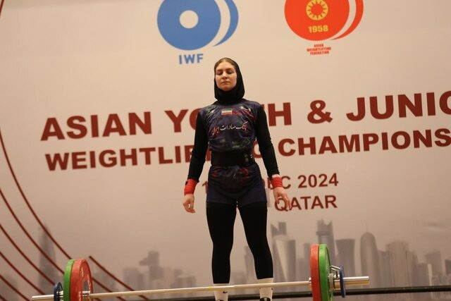 مدال برنز دختر وزنهبردار ایران در دوضرب نوجوانان آسیا