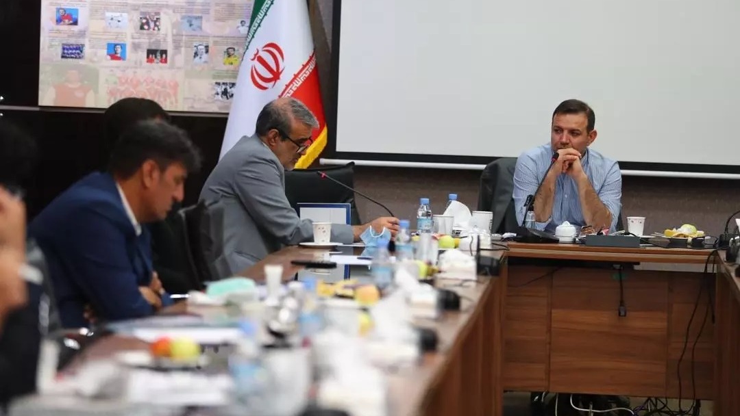 گزارش ویژه/ بازخوانی 43 تخلف عزیزی خادم در فدراسیون فوتبال که منجر به برکناریاش شد!