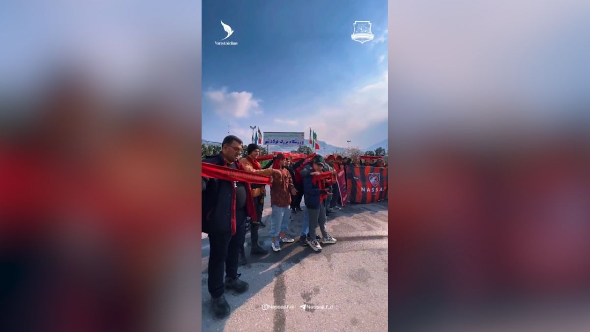 نساجیچیها مقابل ورزشگاه فولادشهر