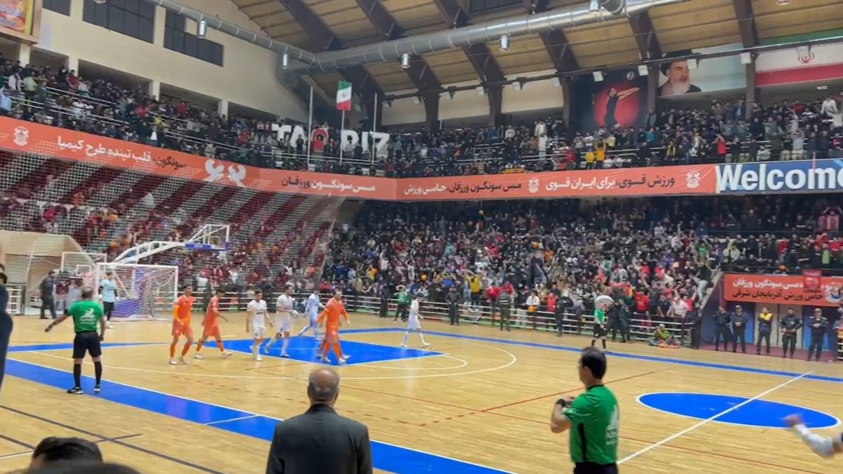 اختصاصی/ خوشحالی هواداران مس سونگون پس از به ثمر رساندن گل تساوی برابر گیتی پسند توسط فرهاد فخیم