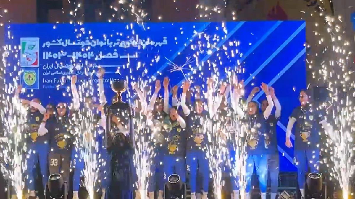 اختصاصی/ جشن قهرمانی پالایش نفت آبادان در سوپرلیگ فوتسال بانوان