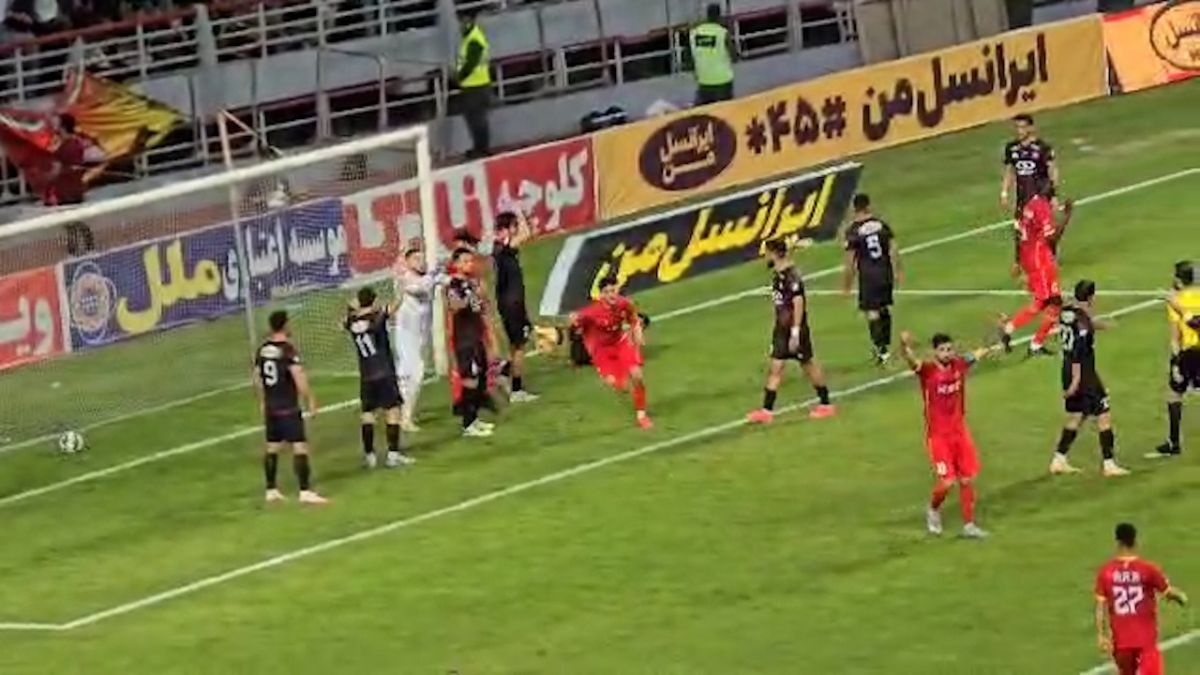 اختصاصی/ لحظه گل فولاد مقابل پرسپولیس از زاویه دوربین فوتبالی