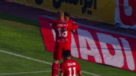 گل دوم تراکتور به هوادار (گل به خودی صائب محبی)