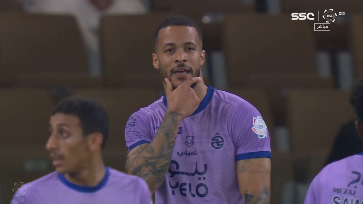 گل اول الخلود به الاتحاد (ویلیام تروست اکونگ)