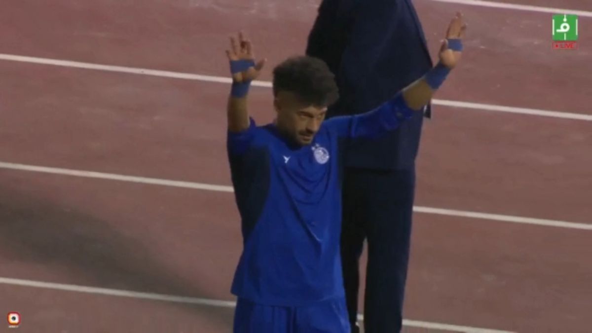 تشویق شدید رامین رضاییان و پاسخ او به ابراز احساسات هواداران